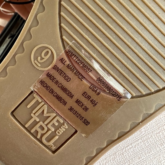 New Time And Tru Blush Pink Vegan Tubular Multi Band Slide Sandals Woman’s 9 - Picture 8 of 9